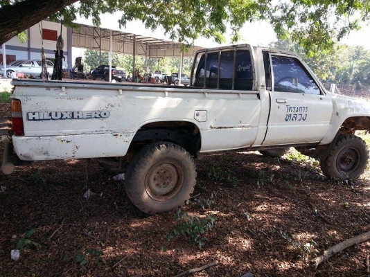 ขาย toyota 4x4 คานแข็ง