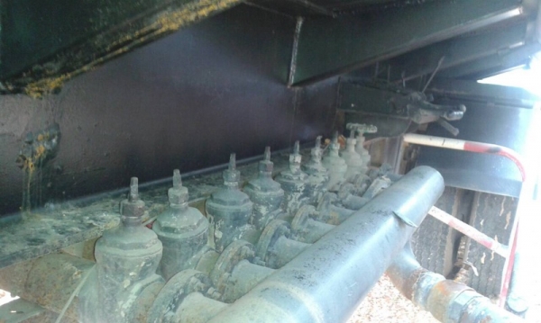 ขายหางพ่วง บรรทุกน้ำมัน RCK  2 เพลา. ปี 34  สนใจติดต่อ 081 - 6079515