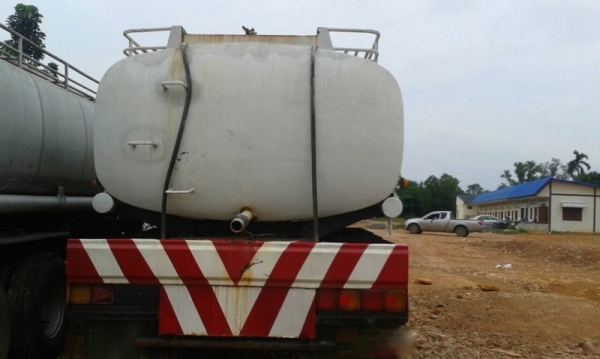 ขายหางพ่วง บรรทุกน้ำมัน RCK  2 เพลา. ปี 34  สนใจติดต่อ 081 - 6079515