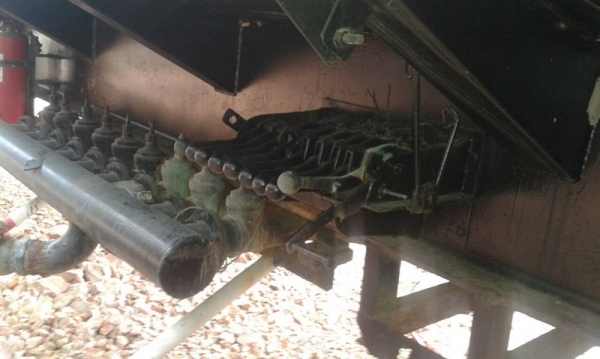 ขายหางพ่วง บรรทุกน้ำมัน RCK  2 เพลา. ปี 34  สนใจติดต่อ 081 - 6079515