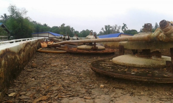 ขายหางพ่วง บรรทุกน้ำมัน RCK  2 เพลา. ปี 34  สนใจติดต่อ 081 - 6079515