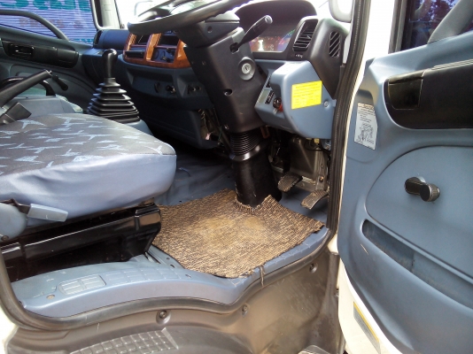 6 ล้อกลาง  *Euro.2*  HINO  MEGA  FC4J  175  แรงม้า  * ยาว 6.50 ม. *  รถสวยจริง+สภาพพร้อมใช้งาน * รถห้างแท้ * มีเล่มพร้อมโอน *