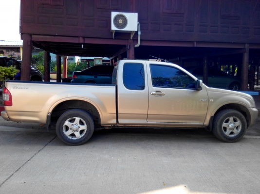 ISUZU 3.0 SLX SPACECAB DDI ISUZU 3.0 SLX SPACECAB DDI