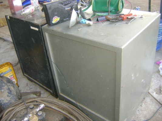 ตู้เชพ ( ประมูลมา )   2 .ใบๆ ละ 5,000 บาท