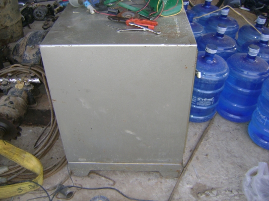 ตู้เชพ ( ประมูลมา )   2 .ใบๆ ละ 5,000 บาท