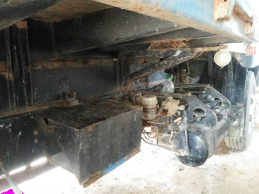 รถมิตซู  10  ล้อดั้ม  FN527M - TF   220 แรงม้า.  ปี 39 สนใจติดต่อ 081 - 6079515