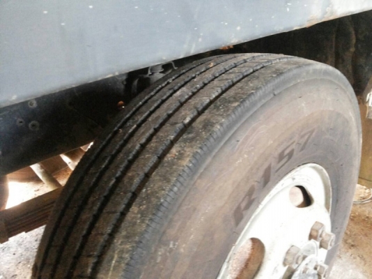 รถมิตซู  10  ล้อดั้ม  FN527M - TF   220 แรงม้า.  ปี 39 สนใจติดต่อ 081 - 6079515