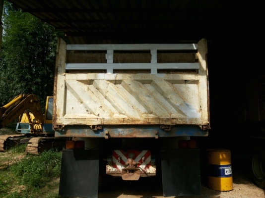 รถมิตซู  10  ล้อดั้ม  FN527M - TF   220 แรงม้า.  ปี 39 สนใจติดต่อ 081 - 6079515