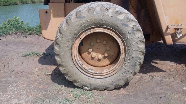 รถตัก KOMATSU  507.  สนใจติดต่อ 081 - 6079515