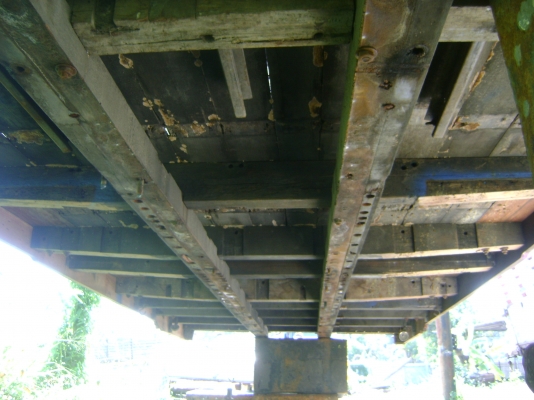 กระบะไม้  ถอดลงจาก มิตชู  ราคา 53,000  บาท