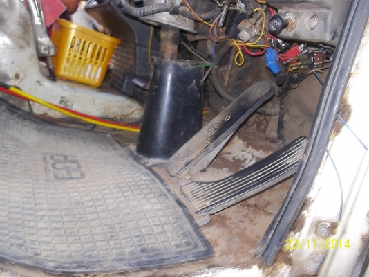 ขายดาวน์10ล้อ2เพลา คัชซีโบ้ เครื่อง 240โบว์อินเตอรื