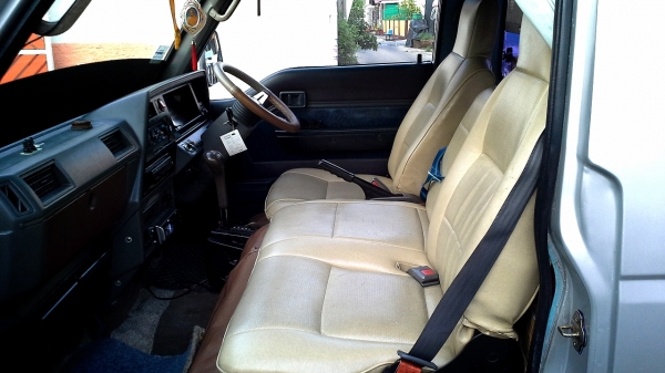 NISSAN URVAN 2.5 ปี96 NGV NISSAN URVAN 2.5 ปี96 NGV