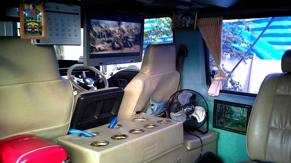 NISSAN URVAN 2.5 ปี96 NGV NISSAN URVAN 2.5 ปี96 NGV