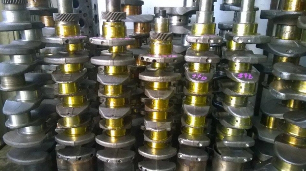 เพลาข้อเหวี่ยง TOYOTA  2L,3L,5L,1KZ,2KD,1KD NISSAN BD25,TD25,TD27,ZD30,QD32,YD25 MITSUBISHI 4D56,4M40,4M41 รับประกันฯ