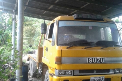 10ล้อเทเลอร์ บรรทุกแบคโฮ ติดเครนSAKAI-3.7ตัน NISSAN UD CW30หัวเก๋ง ISUZU 10ล้อเทเลอร์ บรรทุกแบคโฮ ติดเครนSAKAI-3.7ตัน NISSAN UD CW30หัวเก๋ง ISUZU