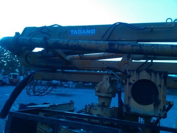 ขาย- Concrete pump truck รถปั๊มปูน ยิงปูน TADANO ท่อส่ง 5 นิ้ว รถ 6 ล้อ ISUZU - NPR ขาย- Concrete pump truck รถปั๊มปูน ยิงปูน TADANO ท่อส่ง 5 นิ้ว รถ 6 ล้อ ISUZU - NPR