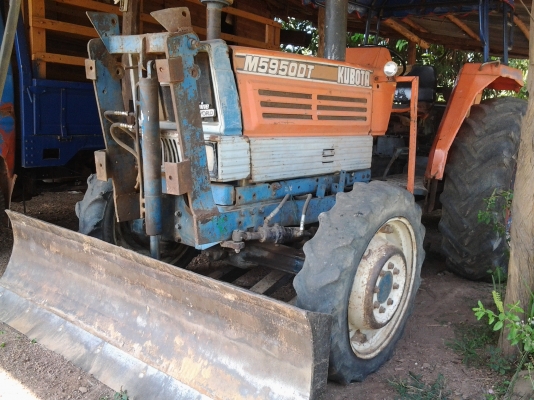 KUBOTA M5950DT หาง5 เครื่อง3สูบ ใบดัน สภาพสวยพร้อมใช้ รถนำเข้าหายากครับ