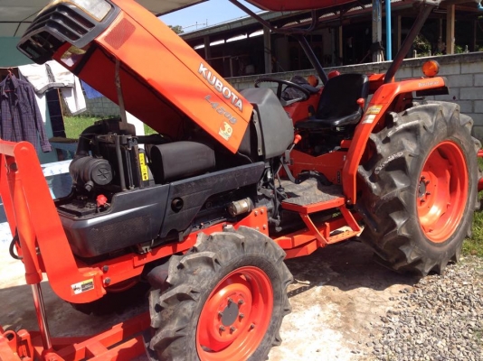 ลูกค้ามัดจำแล้วคับหากมีเปลี่ยนแปลงจะแจ้งอีกทีคับ ขายรถไถคูโบต้า45แรงปี53พร้อมเล่มทะเบียน