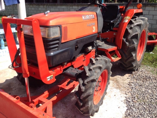 ลูกค้ามัดจำแล้วคับหากมีเปลี่ยนแปลงจะแจ้งอีกทีคับ ขายรถไถคูโบต้า45แรงปี53พร้อมเล่มทะเบียน