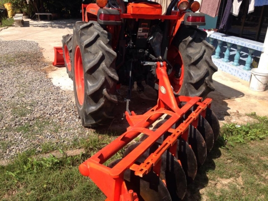 ลูกค้ามัดจำแล้วคับหากมีเปลี่ยนแปลงจะแจ้งอีกทีคับ ขายรถไถคูโบต้า45แรงปี53พร้อมเล่มทะเบียน