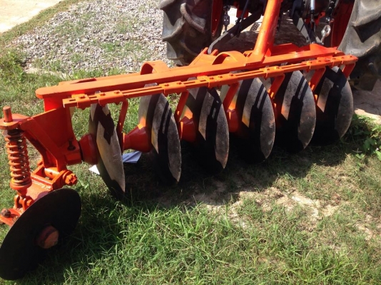 ลูกค้ามัดจำแล้วคับหากมีเปลี่ยนแปลงจะแจ้งอีกทีคับ ขายรถไถคูโบต้า45แรงปี53พร้อมเล่มทะเบียน