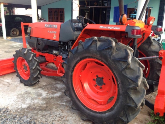 ลูกค้ามัดจำแล้วคับหากมีเปลี่ยนแปลงจะแจ้งอีกทีคับ ขายรถไถคูโบต้า45แรงปี53พร้อมเล่มทะเบียน