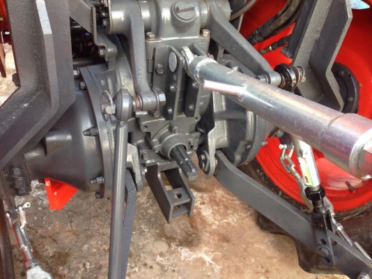 ลูกค้ามัดจำแล้วคับหากมีเปลี่ยนแปลงจะแจ้งอีกทีคับ ขายรถไถคูโบต้า45แรงปี53พร้อมเล่มทะเบียน