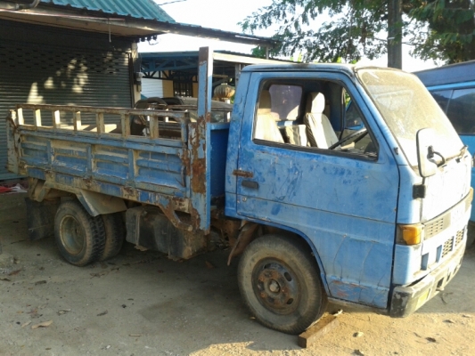 ขายรถดั้มอีซูซุ NKR  ปี38