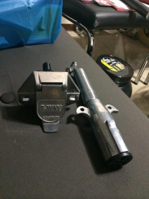 ปลั๊กไฟ 7 way ตัวผู้+ตัวเมีย ของใหม่