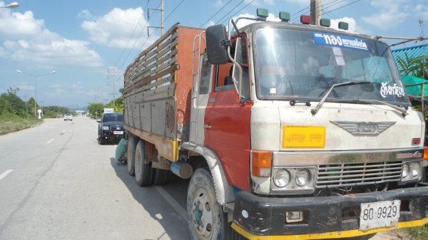 ฮีโน่่  195 เทอโบมี  สโล พร้อมดั้ม ช่วงล่างเดิมสองเพลา