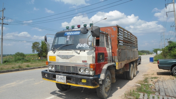 ฮีโน่่  195 เทอโบมี  สโล พร้อมดั้ม ช่วงล่างเดิมสองเพลา