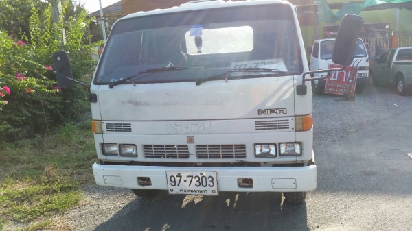 ขาย ISUZU 6 ล้อ NPR เครื่อง 115 แรง