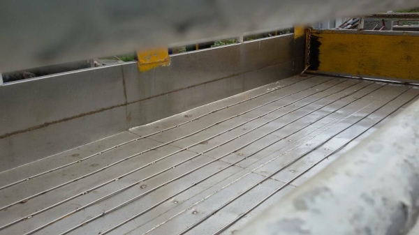 ขาย กะบะแสตนเลส รถ6ล้อ สภาพดีไม่ผุไม่รั่ว ยาว 4.30เมตร ราคาเบาๆ