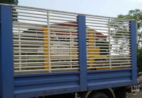 ขาย กะบะแสตนเลส รถ6ล้อ สภาพดีไม่ผุไม่รั่ว ยาว 4.30เมตร ราคาเบาๆ