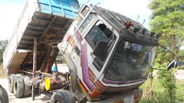 อีซูซุ  260 เทอโบเครื่องดี   คัชซีสวยราคุยกันใด้