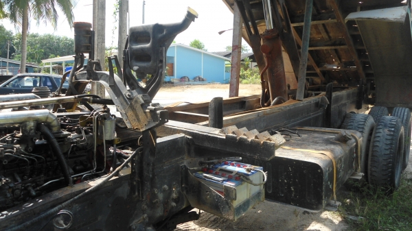 อีซูซุ 260 เทอโบเครื่องดี คัชซีสวยราคุยกันใด้ อีซูซุ 260 เทอโบเครื่องดี คัชซีสวยราคุยกันใด้