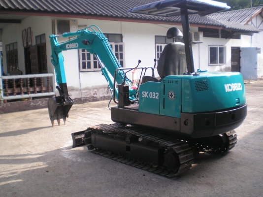 ขายแบคโฮ KOBELCO  SK 032 ราคาต่อรองได้