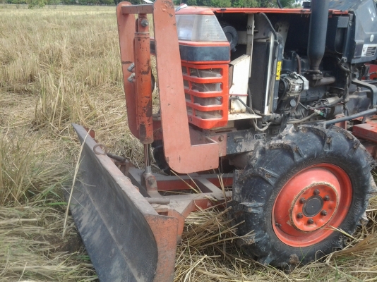 ขายตามสภาพรถไถ26แรงคูโบต้าสภาพสวยมีพาน5มีดันหน้า