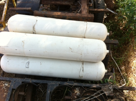 ขายถัง ngv ถอดจากรถบรรทุก มี5ถัง ถังละ 4,000 * มีของแถม