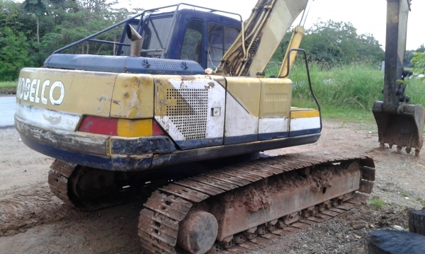 kobelko sk200 mark3 เดิมๆ สภาพพร้อมใช้งาน ลุยได้เลย ราคาคุยกันได้ kobelko sk200 mark3 เดิมๆ สภาพพร้อมใช้งาน ลุยได้เลย ราคาคุยกันได้