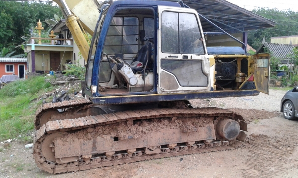 kobelko sk200 mark3  เดิมๆ สภาพพร้อมใช้งาน ลุยได้เลย ราคาคุยกันได้