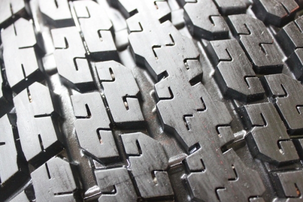 ชุดที่ 1 ล้อวีคอสป้ายแดงพร้อมยาง ล้อสีเทา-ดำ เอ็กซ์ซีรีย์ ราคา 20,500 บาท ชุดที่ 1 ล้อวีคอสป้ายแดงพร้อมยาง ล้อสีเทา-ดำ เอ็กซ์ซีรีย์ ราคา 20,500 บาท