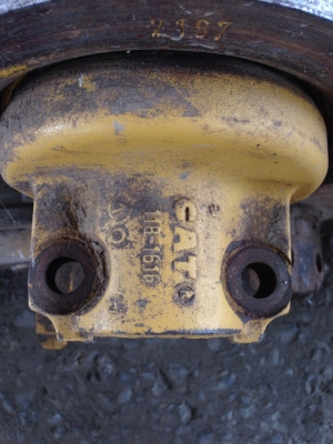อะไหล่ โรลเลอร์ CAT D4D เก่าญี่ปุ่นแท้ 100\%