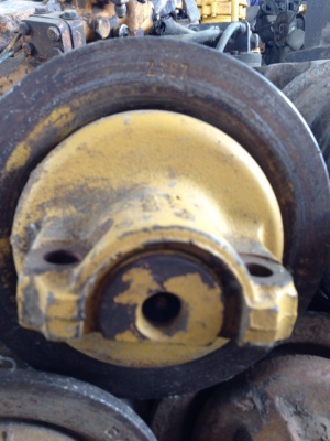 อะไหล่ โรลเลอร์ CAT D4D เก่าญี่ปุ่นแท้ 100\%