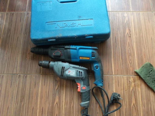 สว่าน 2ตัว ใช้งานได้ปกติ 1600