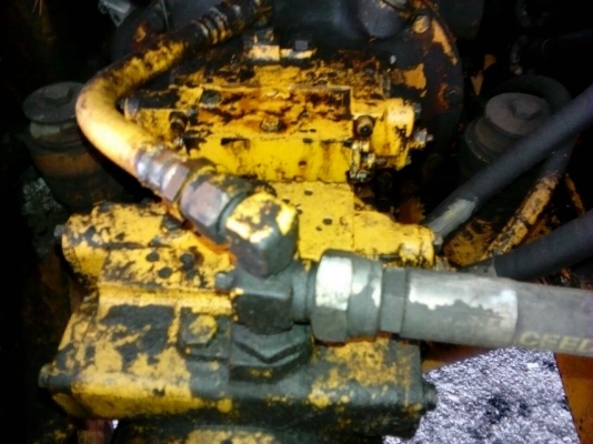 ขาย Komatsu Pc60-5  รถสวยสวยพร้อมใช้