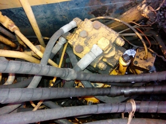 ขาย Komatsu Pc60-5  รถสวยสวยพร้อมใช้