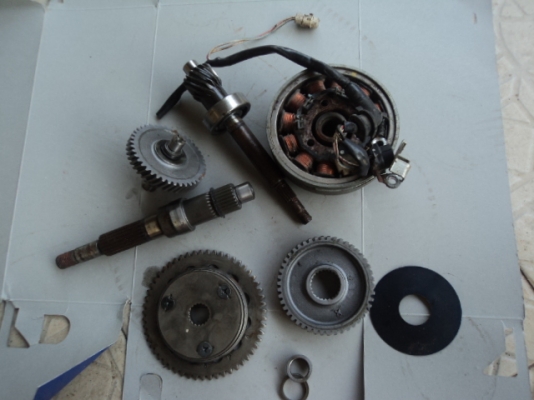 เสื้อ อิลิแก้นลูกเดิมแน่น ปั้มนำ้ มัดไฟ เฟืองต่างๆของอิลิเก้น เสื้อ อิลิแก้นลูกเดิมแน่น ปั้มนำ้ มัดไฟ เฟืองต่างๆของอิลิเก้น