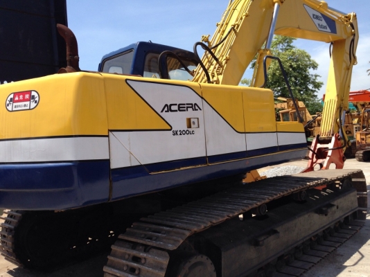 KOBELCO SK200-3 LC รถเก่านำเข้าจากญี่ปุ่นไม่เคยใช้งานในไทย สภาพพร้อมลุยงาน + เอกสารใบแจ้งจำหน่าย ชั่วโมง : 9704 เครื่องยนต์ : มิสซู6สูบ EH200 ปั้ม : K3V112 (KAVASAKI) Straight/บูมมาตรฐาน ใบแทรคยาว :60CM ราคา :1,100,000 บาท พร้อมตรวจเช็คสภาพรถครบ รา KOBELCO SK200-3 LC รถเก่านำเข้าจากญี่ปุ่นไม่เคยใช้งานในไทย สภาพพร้อมลุยงาน + เอกสารใบแจ้งจำหน่าย ชั่วโมง : 9704 เครื่องยนต์ : มิสซู6สูบ EH200 ปั้ม : K3V112 (KAVASAKI) Straight/บูมมาตรฐาน ใบแทรคยาว :60CM ราคา :1,100,000 บาท พร้อมตรวจเช็คสภาพรถครบ รา