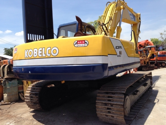 KOBELCO SK200-3 LC รถเก่านำเข้าจากญี่ปุ่นไม่เคยใช้งานในไทย สภาพพร้อมลุยงาน + เอกสารใบแจ้งจำหน่าย ชั่วโมง : 9704 เครื่องยนต์ : มิสซู6สูบ EH200 ปั้ม : K3V112 (KAVASAKI) Straight/บูมมาตรฐาน ใบแทรคยาว :60CM ราคา :1,100,000 บาท พร้อมตรวจเช็คสภาพรถครบ รา KOBELCO SK200-3 LC รถเก่านำเข้าจากญี่ปุ่นไม่เคยใช้งานในไทย สภาพพร้อมลุยงาน + เอกสารใบแจ้งจำหน่าย ชั่วโมง : 9704 เครื่องยนต์ : มิสซู6สูบ EH200 ปั้ม : K3V112 (KAVASAKI) Straight/บูมมาตรฐาน ใบแทรคยาว :60CM ราคา :1,100,000 บาท พร้อมตรวจเช็คสภาพรถครบ รา